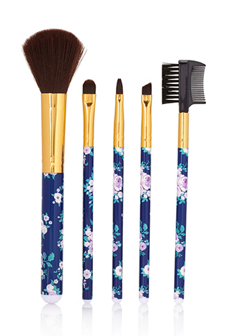 Forever 21 Rose Cosmetics Brush Set. In case you were confused, I use the one on the far left to apply blush (even to my eyes!).